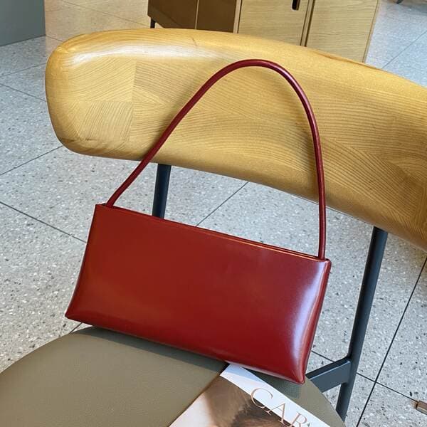 Niche Retro Oil Wax Leather Underarm Bag For Women High-End Texture Baguette Wedding Bag Simple Shoulder Crossbody Bag