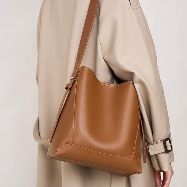 Large Women's Shoulder Bag Spring-Summer 2026 New Model, Genuine Leather Versatile Crossbody Bag, High-Capacity Bucket Bag For Work