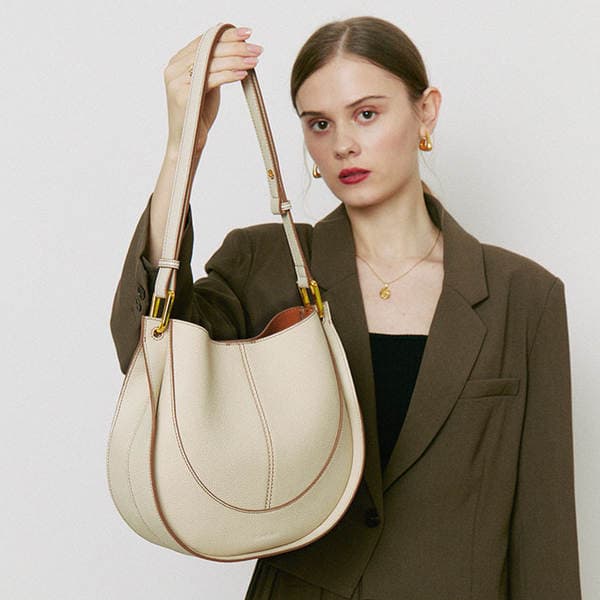 2026 Top Grain Cowhide Crossbody Bag Niche Luxury Designer New Trendy Shoulder Saddle Bag Genuine Leather Women's Handbag