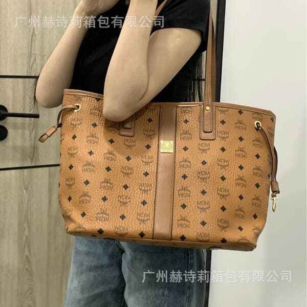 New MC Print Mother-Daughter Tote Bag Large Capacity Crossbody Fashion Versatile Underarm Commuter Women's Bag