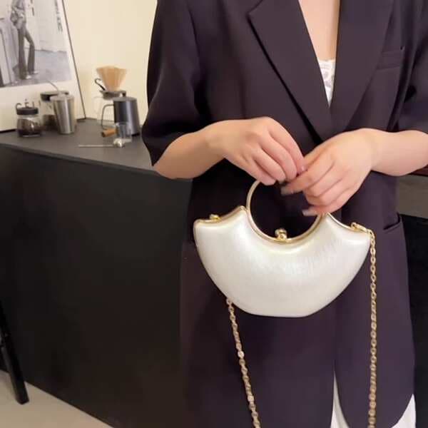 Luxury Cross-Border Women's Handbags 2024 New Arrival European & American Retro Clasp Shell Bag Sparkling Evening Clutch Shoulder Bag