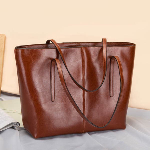 Guangzhou Women's Bag 2026: New Trendy Large Shoulder Bag, Commuter Tote Bag, Cowhide Leather Large Capacity Handbag